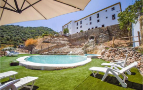 Awesome home in Benalidad with Outdoor swimming pool, Private swimming pool and 18 Bedrooms